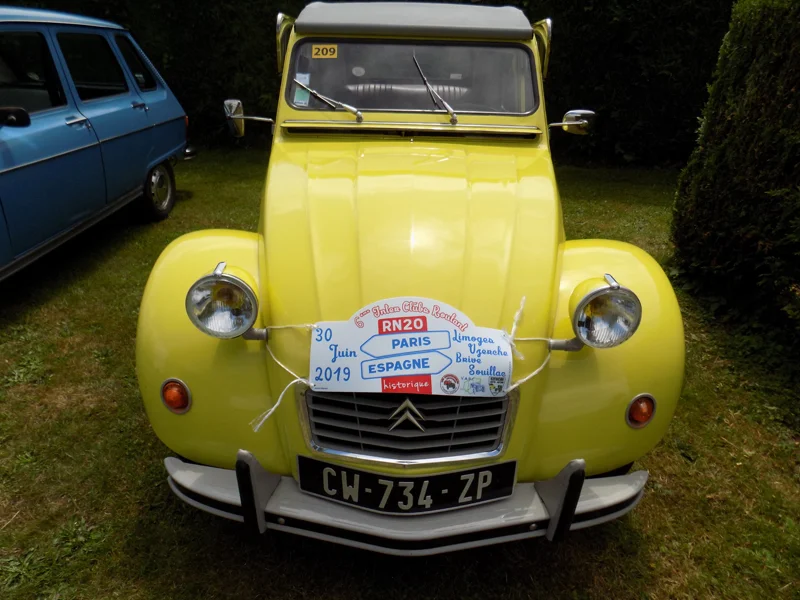 2-chevaux jaune - Avant