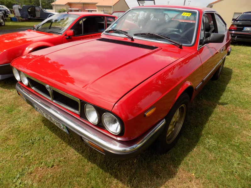 Voiture de marque inconnue