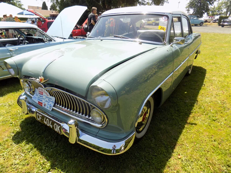 Voiture de marque inconnue