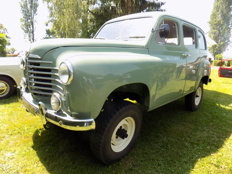 Voiture de marque inconnue