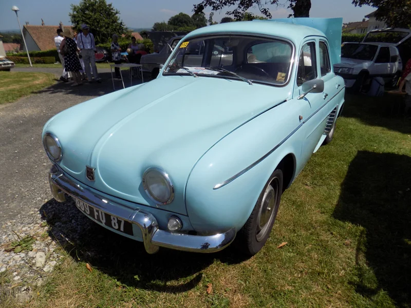 Renault Dauphine